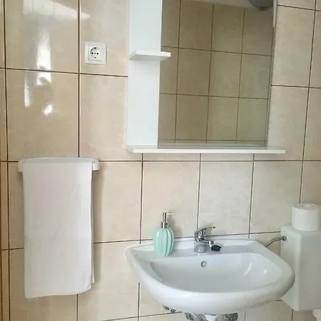 Anda