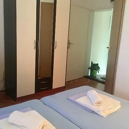 Anda *